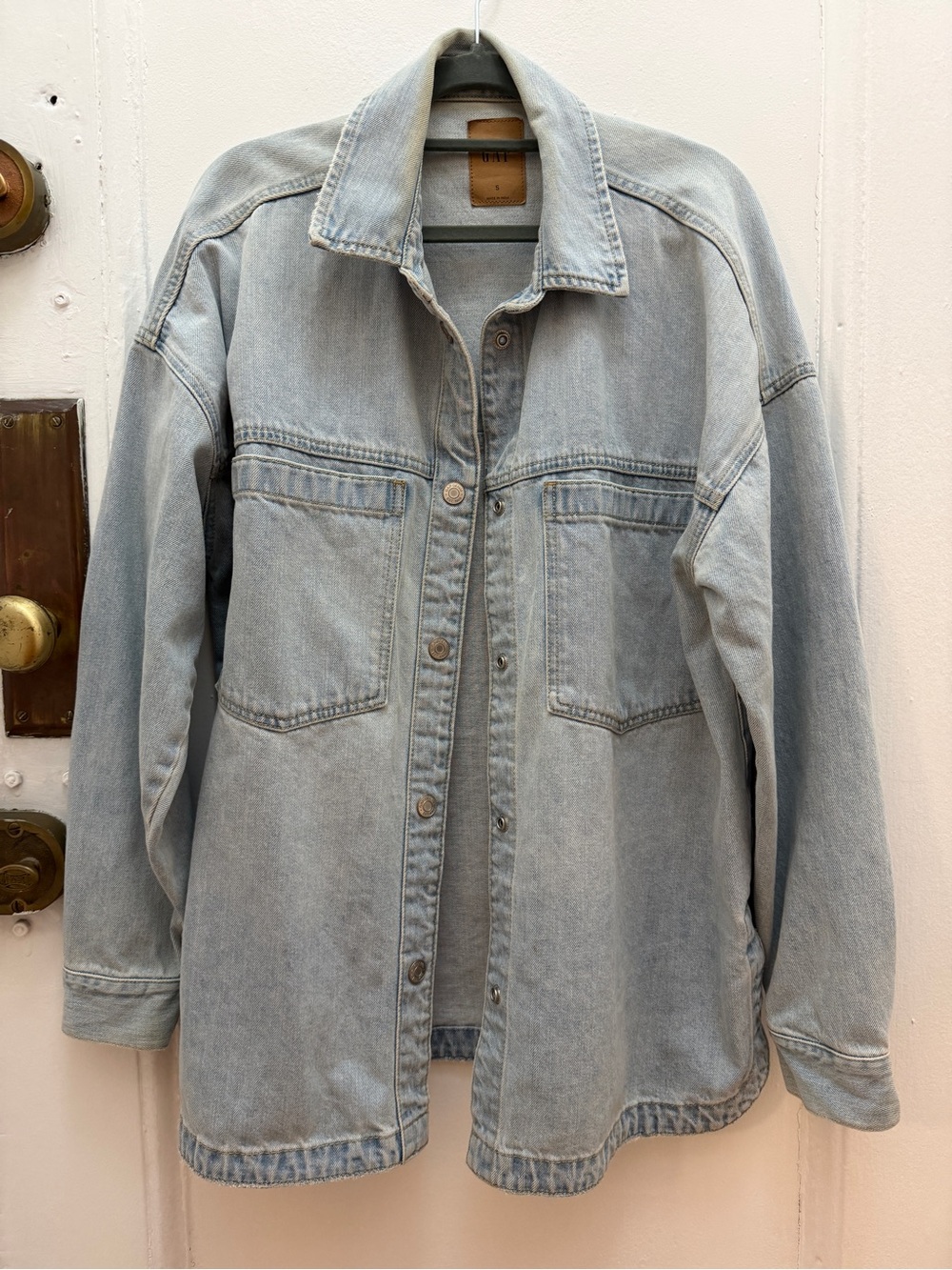 GAP Light Blue Denim Overshirt Jacket - Women's